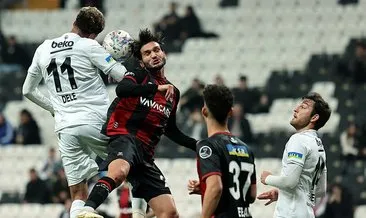 Beşiktaş, hazırlık maçında Fatih Karagümrük ile berabere kaldı
