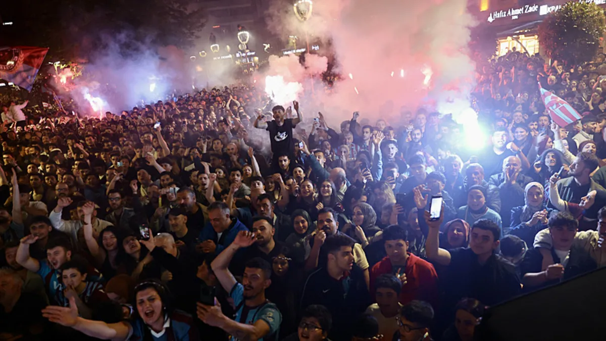 Trabzon’da Türkiye Kupası şampiyonluğu coşkusu! Trabzon’da Türkiye Kupası şampiyonluğu coşkusu!