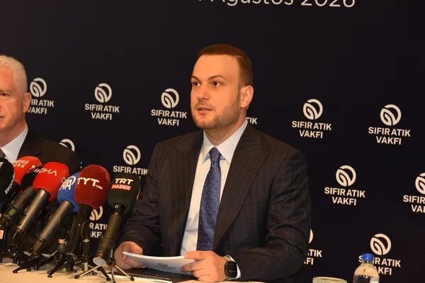 sifir-atik-vakfi-hazirladigi-plastik-atik-raporunu-acikladi-turkiyede-kisi-basi-48-kilogram-plastik-atik-ureti-1785833257050.jpg