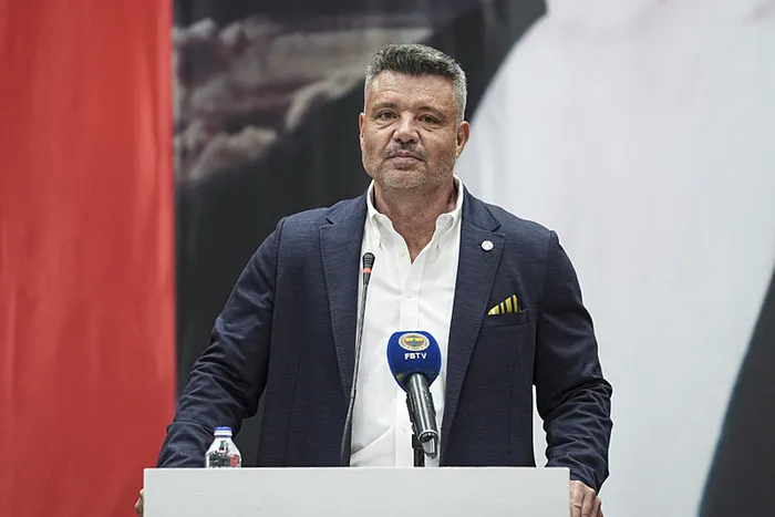 fenerbahce-baskani-sadettin-saran-son-kez-genel-kurul-uyelerine-seslendi-1780743163296.jpeg