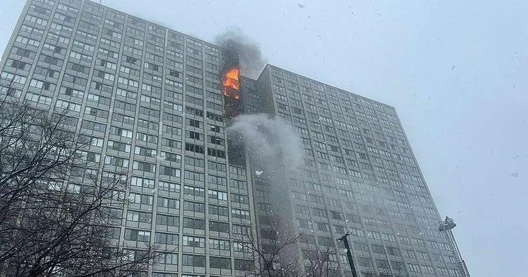 Chicago’da 25 katlı binada yangın: Ölü ve yaralılar var