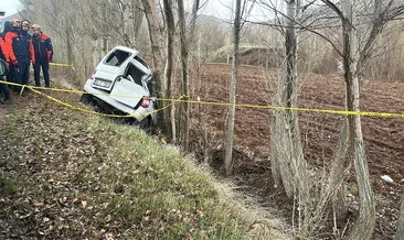 Sivas'ta hafif ticari araç şarampole devrildi: 3 ölü #sivas