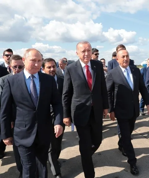 Başkan Erdoğan Moskova’da!  SU-57 savaş uçağını inceledi!
