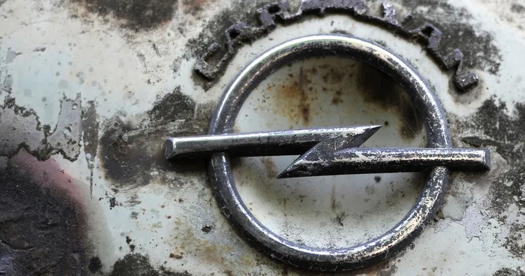 Opel’in üç modeline emisyon soruşturması