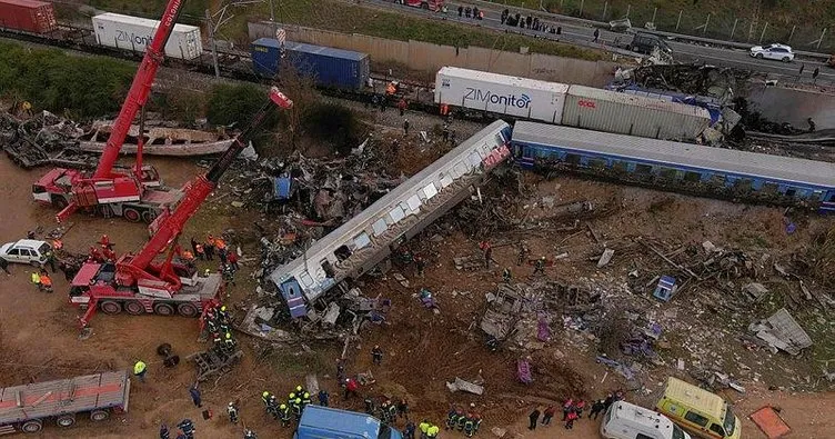 Yunanistan’daki tren kazasında ölü sayısı artıyor! 3 günlük yas ilan edildi