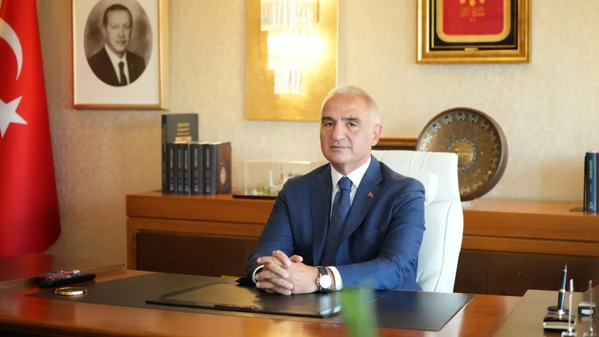 Bakan Ersoy duyurdu: Külhöyük’te 4 bin yıllık sürpriz! Sevgi çiçeğinin bilinen en eski tohum kalıntıları bulundu… haber görseli