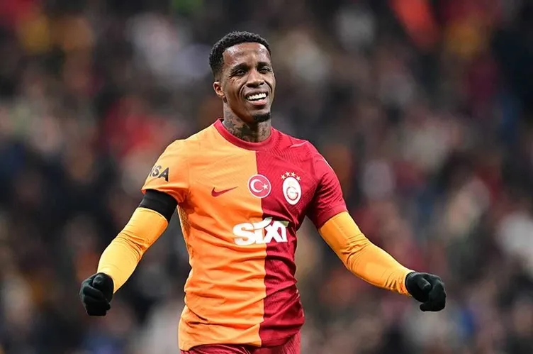 SON DAKİKA HABERLERİ: Fransa’da Wilfried Zaha şoku yaşanıyor! Lyon’da aradığını bulamadı: Öyle bir gerçek ortaya çıktı ki...