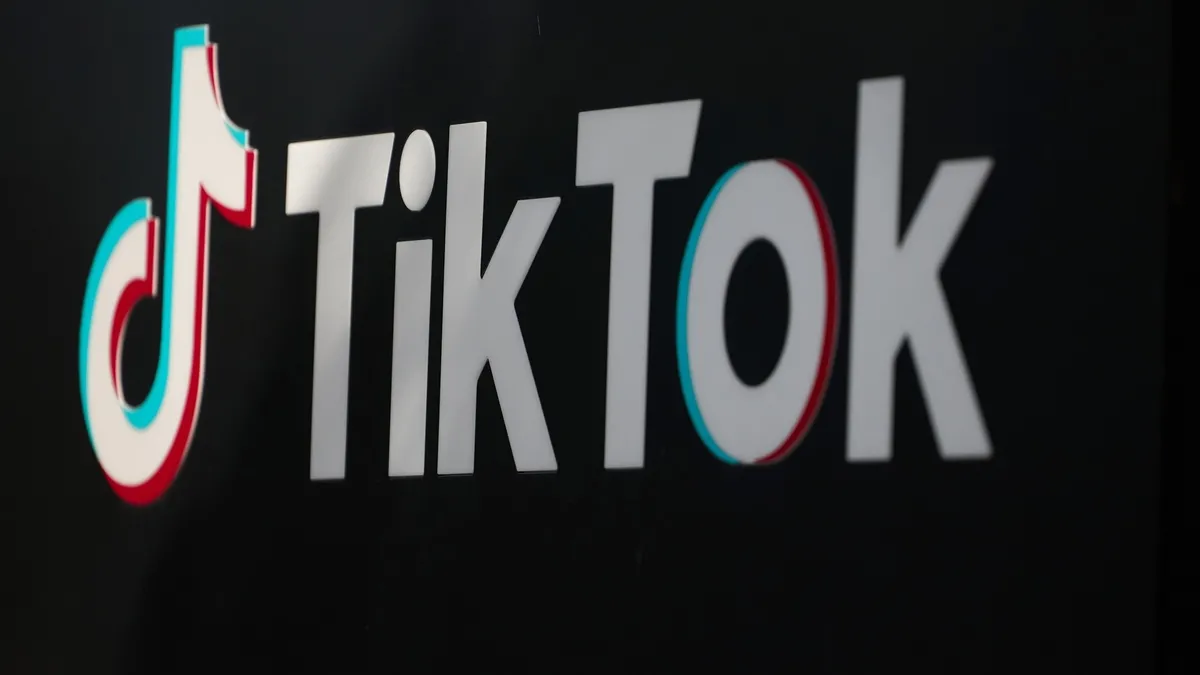 İngiltere harekete geçti! 16 yaş altındaki kullanıcılara sanal medya yasaklanmıştı: TikTok’a soruşturma açıldı! İngiltere harekete geçti! 16 yaş altındaki kullanıcılara sanal medya yasaklanmıştı: TikTok’a soruşturma açıldı!
