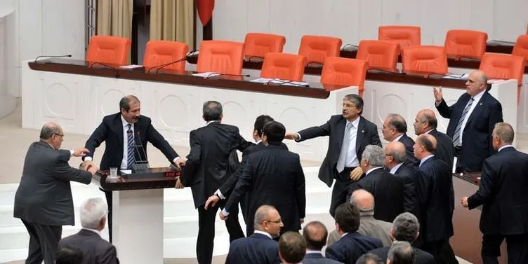 Meclis’te Fethullah Gülen kavgası