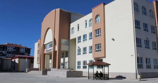 Gölbaşı Mehmet Akif Ersoy Anadolu İmam Hatip Lisesi’nden örnek iyilik hareketi