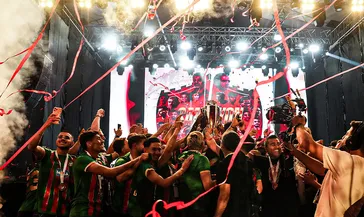 Amedspor, Süper Lig’e yükselmeyi kutladı!