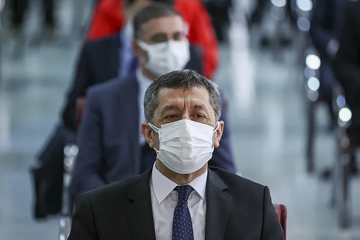 Milli Eğitim Bakanı Ziya Selçuk’tan kırtasiye yardımı açıklaması: Tüm ihtiyaçların giderilmesi için çalışma yapılıyor