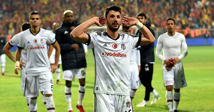 Son dakika: Beşiktaş’tan transfer açıklaması; Fenerbahçe ile görüşüyoruz