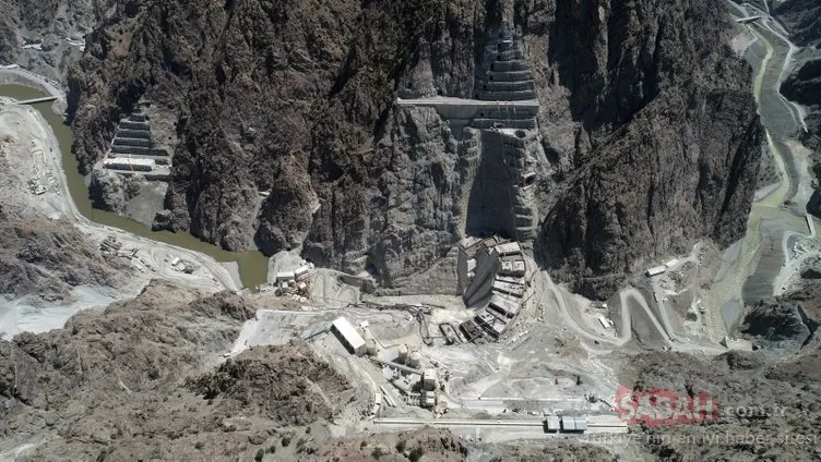 Heyecanla beklenen Yusufeli Barajı projesinden yeni haber! Son 7 metreye girildi