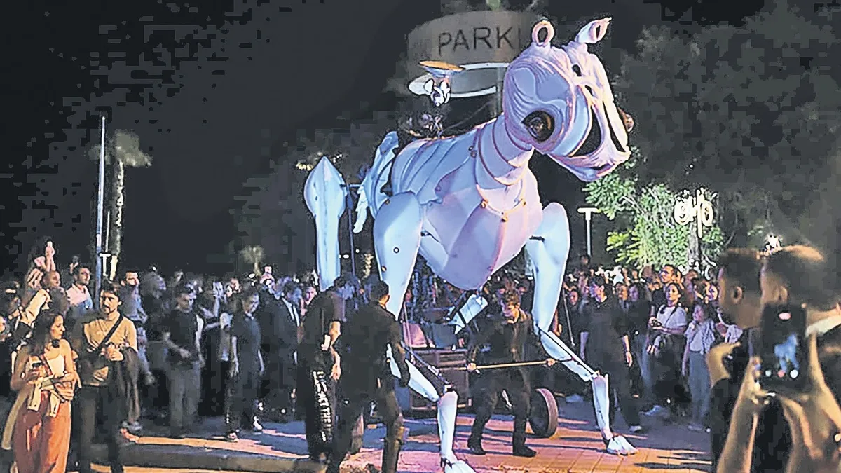 Antalya Uluslararası Tiyatro Festivali başladı Antalya Uluslararası Tiyatro Festivali başladı
