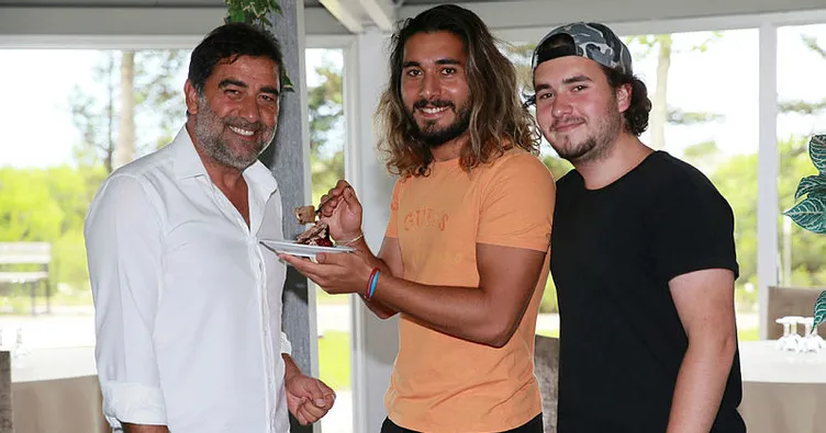 Ünal Karaman’a sürpriz doğum günü