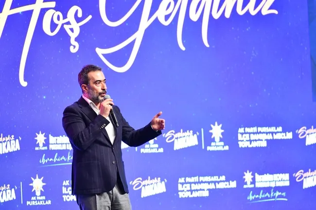 ak-partili-hakan-han-ozcandan-chpli-ozgur-ozele-sert-sozler-chp-simdi-sarhos-genel-baskani-pohpohluyor-1770880868209.jpg AK Partili Hakan Han Özcan’dan CHP’li Özgür Özel’e sert sözler: CHP şimdi sarhoş genel başkanı pohpohluyor!