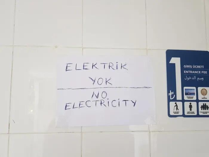 yildiz-korusunun-icler-acisi-hali-elektrik-yok-mermerler-kirik-1694146462553.jpg İBB'nin ilgisizliği yüzünden Yıldız Korusu can çekişiyor! Elektrik yok mermerler kırık