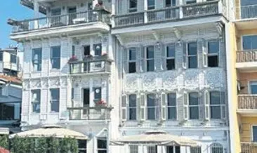 Boğaz’da kaçak yapılar yıkılıyor