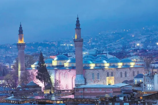 bursa-sokaklarinda-bir-hafta-sonu-1791032993370.jpeg
