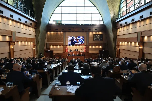 ibbde-butce-krizi-derinlesiyor-215-milyar-tl-borc-59-milyar-tl-acik-1744652131054.jpg İBB’de bütçe krizi derinleşiyor! 215 Milyar TL borç, 59 Milyar TL açık!