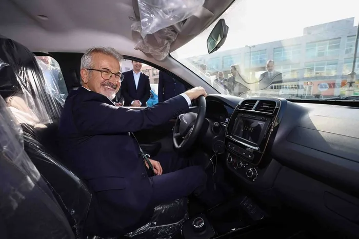 CHP’li Belediyede skandal! Borçtan dolayı belediyenin araçları bağlandı hesaplara bloke kondu