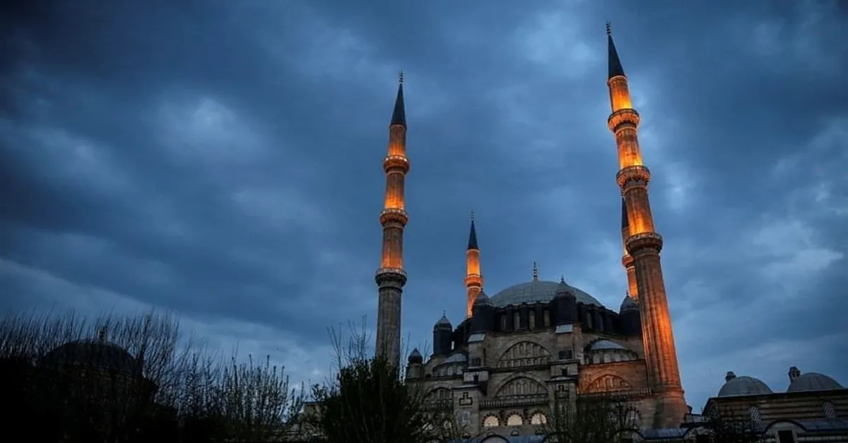 Kandil ne zaman, hangi gün idrak edilecek? 2024 takvimi ile