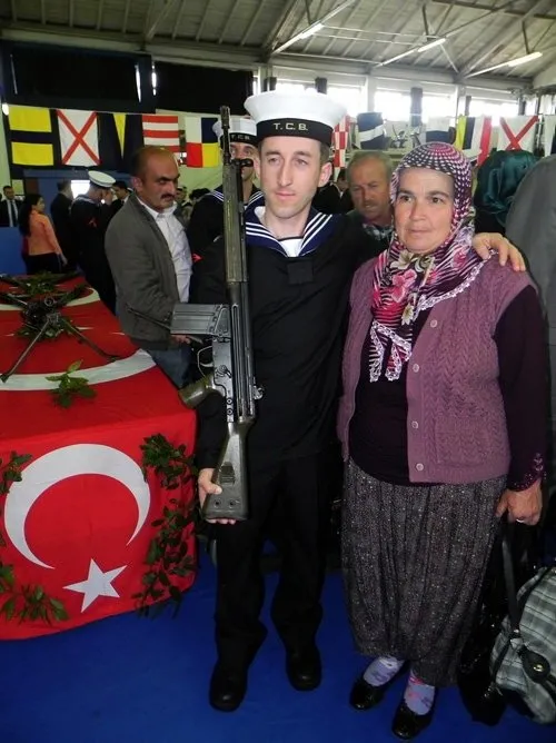 Çakı gibi asker oldular