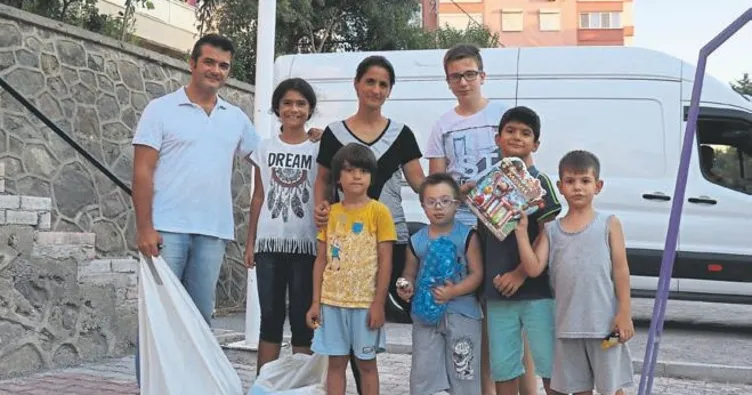 Alperen’in ailesinden çocuklara oyuncak