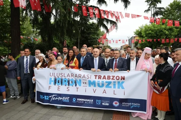 trabzon-horon-ve-muzik-festivali-coskuyla-basladi-1783760838645.jpg