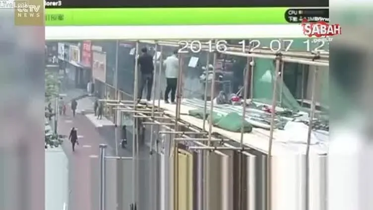 İnşaat iskelesi faciaya sebep oluyordu!