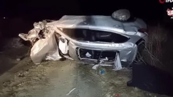 Asker eğlencesi dönüşü feci kaza! Otomobil şarampole devrildi: 2 ölü, 1 ağır yaralı | Video
