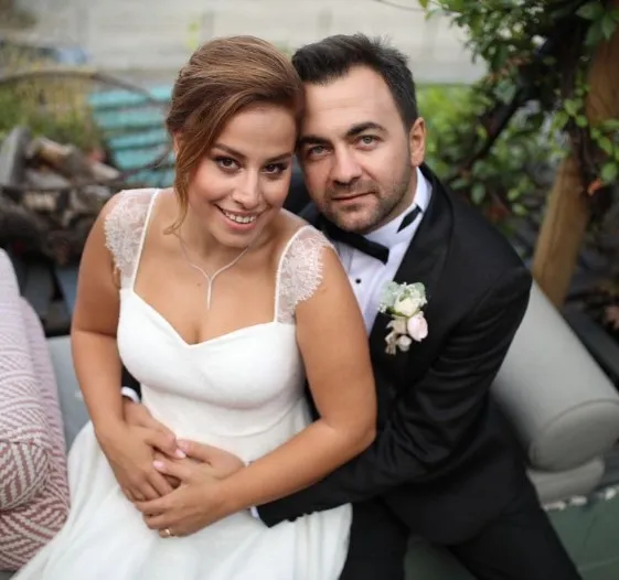 Ahad Kazmaz ile boşanmıştı... Aslı İnandık yeni aşka yelken açtı!