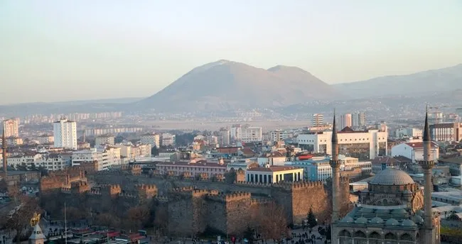 Erciyes Dağı Nerede? Erciyes Dağı Nereye Bağlı, Hangi İlde Ve Nasıl Gidilir?