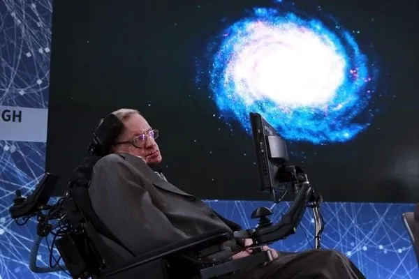 Stephen Hawking'in ölmeden önceki uyarıları!