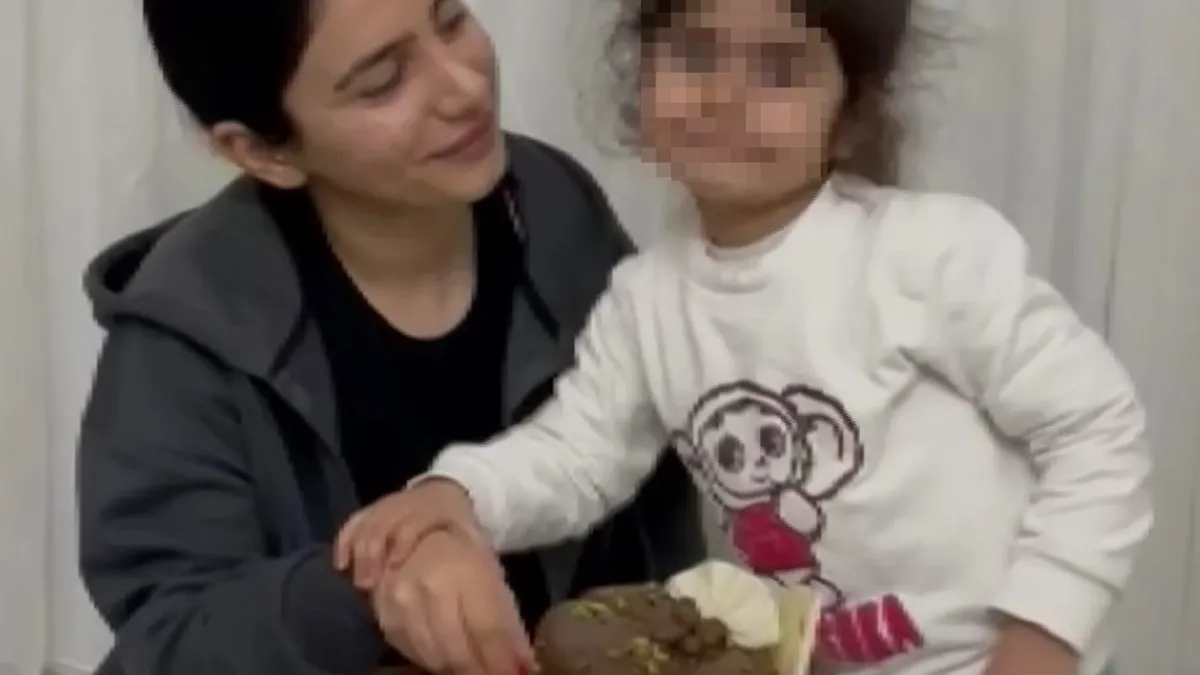 Aleyna’nın ölümünde yürek burkan detay! Genç kızın son görüntüleri ortaya çıktı Aleyna’nın ölümünde yürek burkan detay! Genç kızın son görüntüleri ortaya çıktı