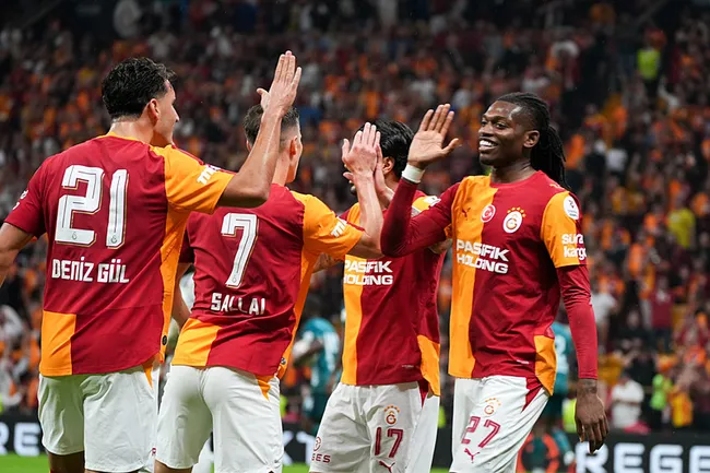 canli-galatasaray-kocaelispor-maci-1789322426458.jpg
