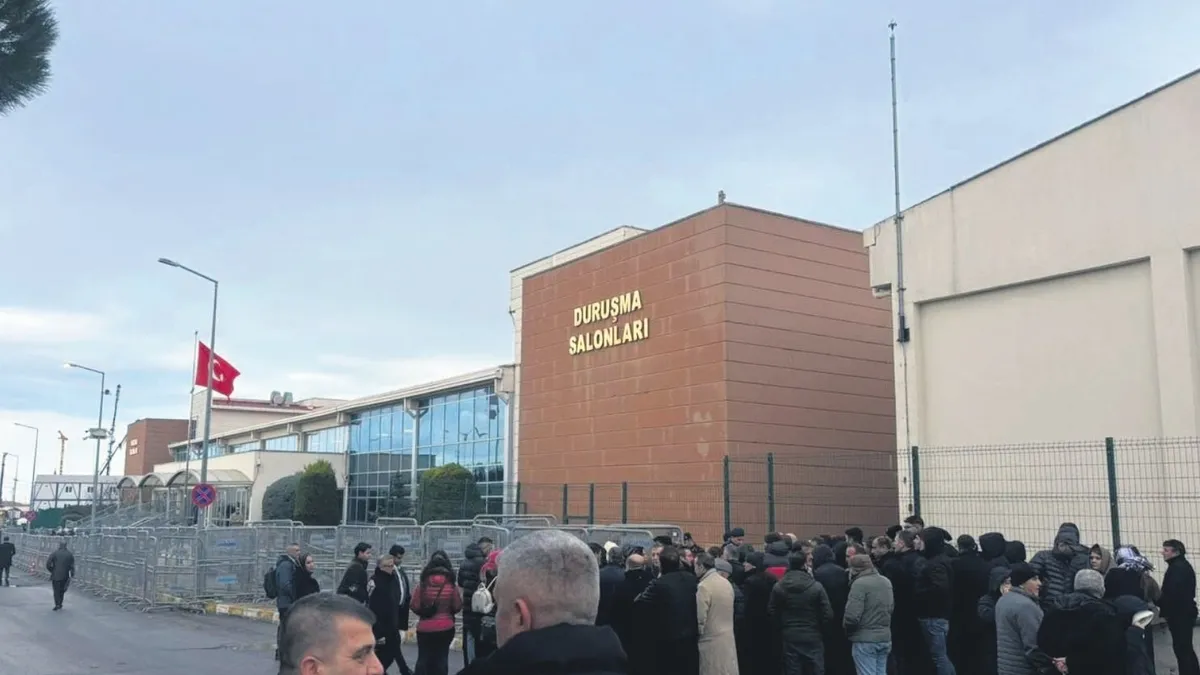 Aziz İhsan Aktaş davasında 2. gün: Savunmalar alındı, duruşma yarına ertelendi Aziz İhsan Aktaş davasında 2. gün: Savunmalar alındı, duruşma yarına ertelendi