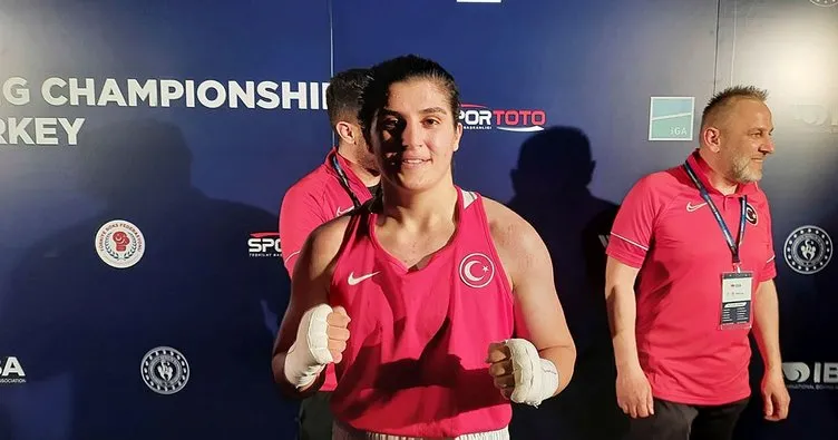 Busenaz Sürmeneli, Dünya Kadınlar Boks Şampiyonası’nda finale çıktı