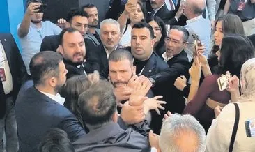 CHP’de değişmeyen tablo yumruksuz kongre yok 