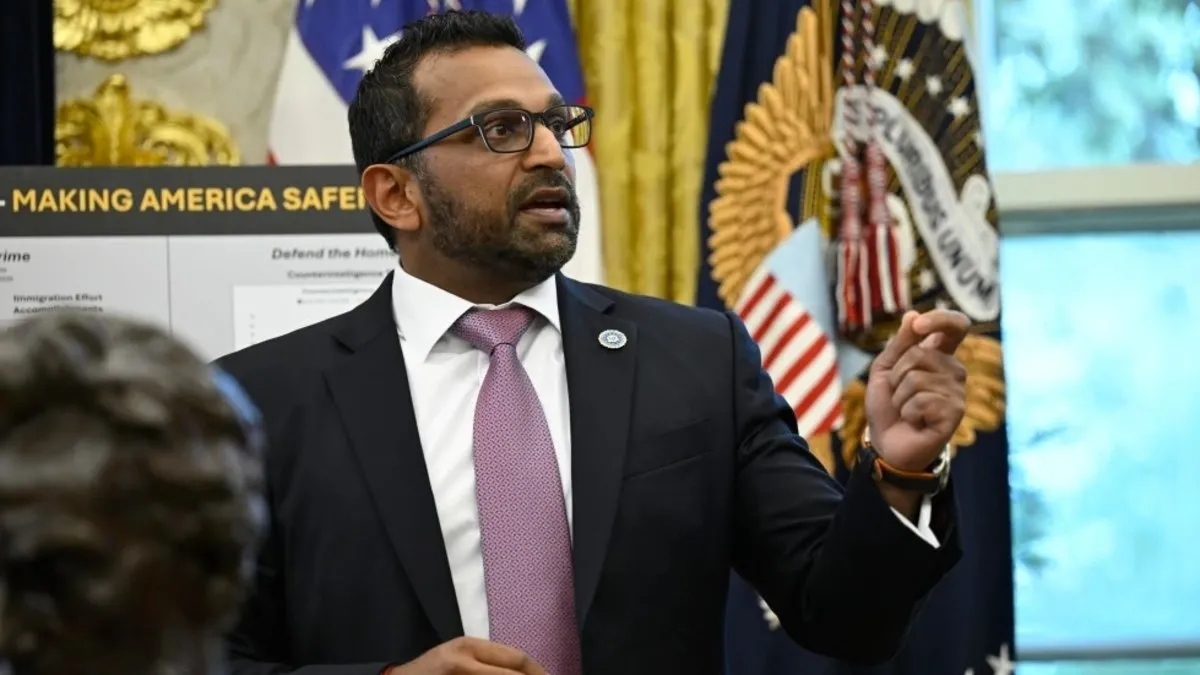 Trump’ın 2020 dosyası yeniden gündemde: FBI 4 ajanı görevden aldı Trump’ın 2020 dosyası yeniden gündemde: FBI 4 ajanı görevden aldı