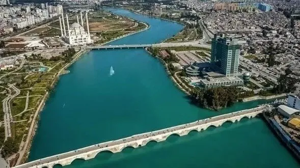 Türkiye’nin en kalabalık ilçesi hangisi? İstanbul’un o ilçesinin nüfusu 57 şehri geride bıraktı! İşte 2024 güncel liste