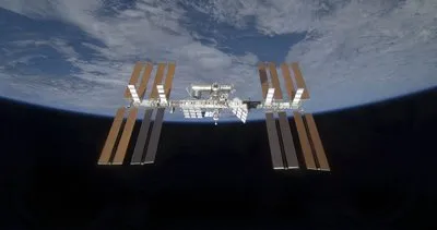 ISS’ye uzay enkazı çarptı! 35 cm çapında delik açıldı!