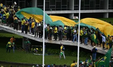 Brezilya’da Bolsonaro destekçileri Kongre binasını bastı
