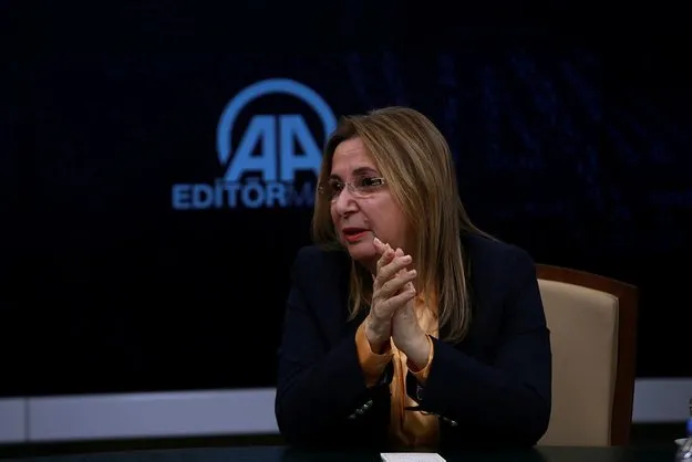 Bakan Pekcan: E-ticarette güven uygulaması bu ay içerisinde başlıyor Bakan Pekcan: E-ticarette güven uygulaması bu ay içerisinde başlıyor