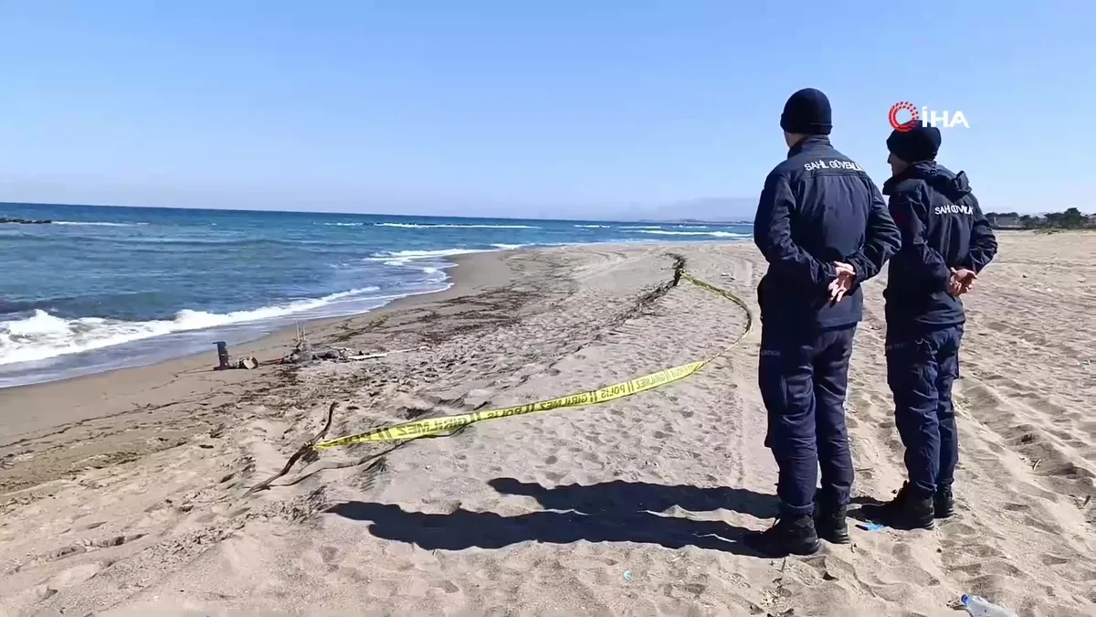 Sakarya’da halk plajında İHA alarmı: 400 metrelik alan boşaltıldı | Video videosunu izle Sakarya’da halk plajında İHA alarmı: 400 metrelik alan boşaltıldı | Video videosunu izle