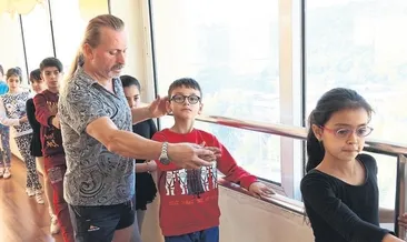 Bale yaparak hayata tutundu