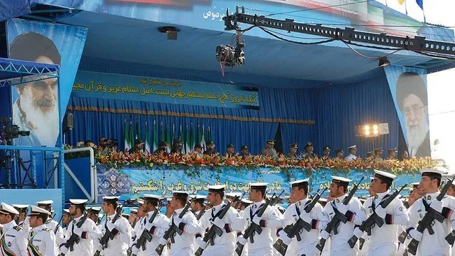 iran-meclis-baskani-kalibaftan-dunyaya-rest-irana-yonelik-bos-tehditler-donemi-sona-erdi-1780512269070.jpg