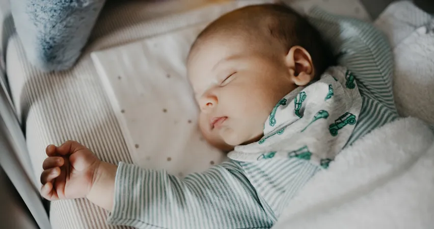 Bebeklerde hırıltı neden olur, nasıl geçer?