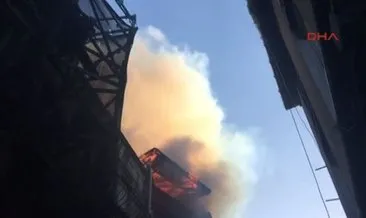 Son dakika: 3 katlı bina alev alev yandı